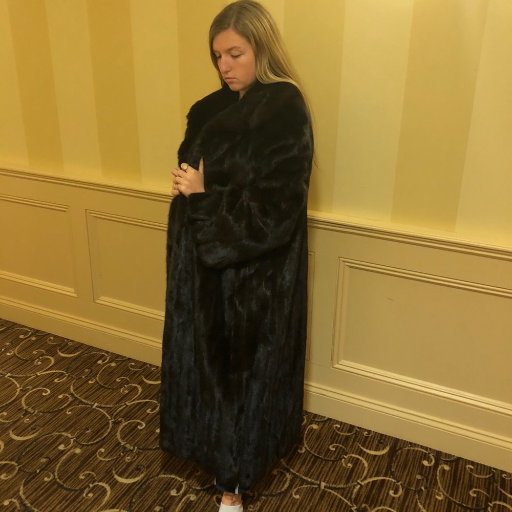 Full skin black mink